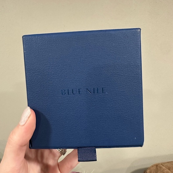 NWT Blue Nile 18" Infinity Ring Necklace In Sterling Silver (1 Mm) - Picture 3 of 7